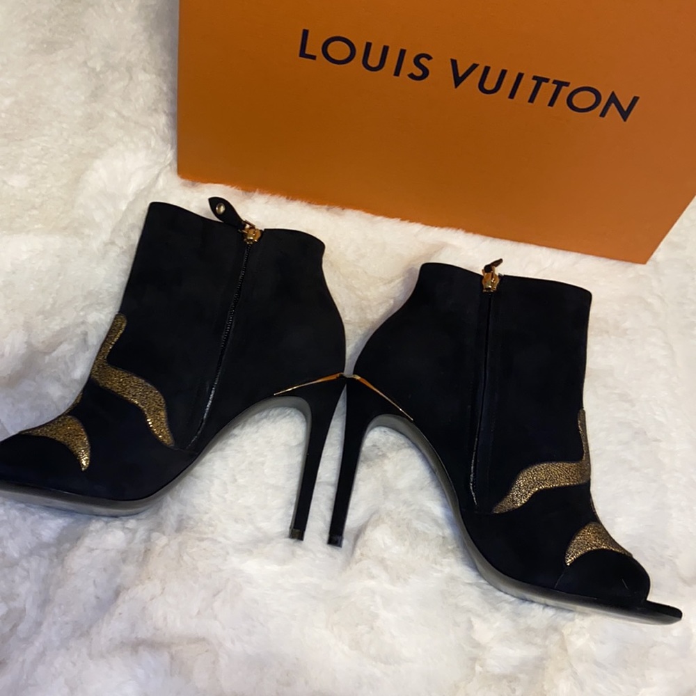 LOUIS VUITTON Gold Flame Peep Toe Booties - Picture 4 of 17
